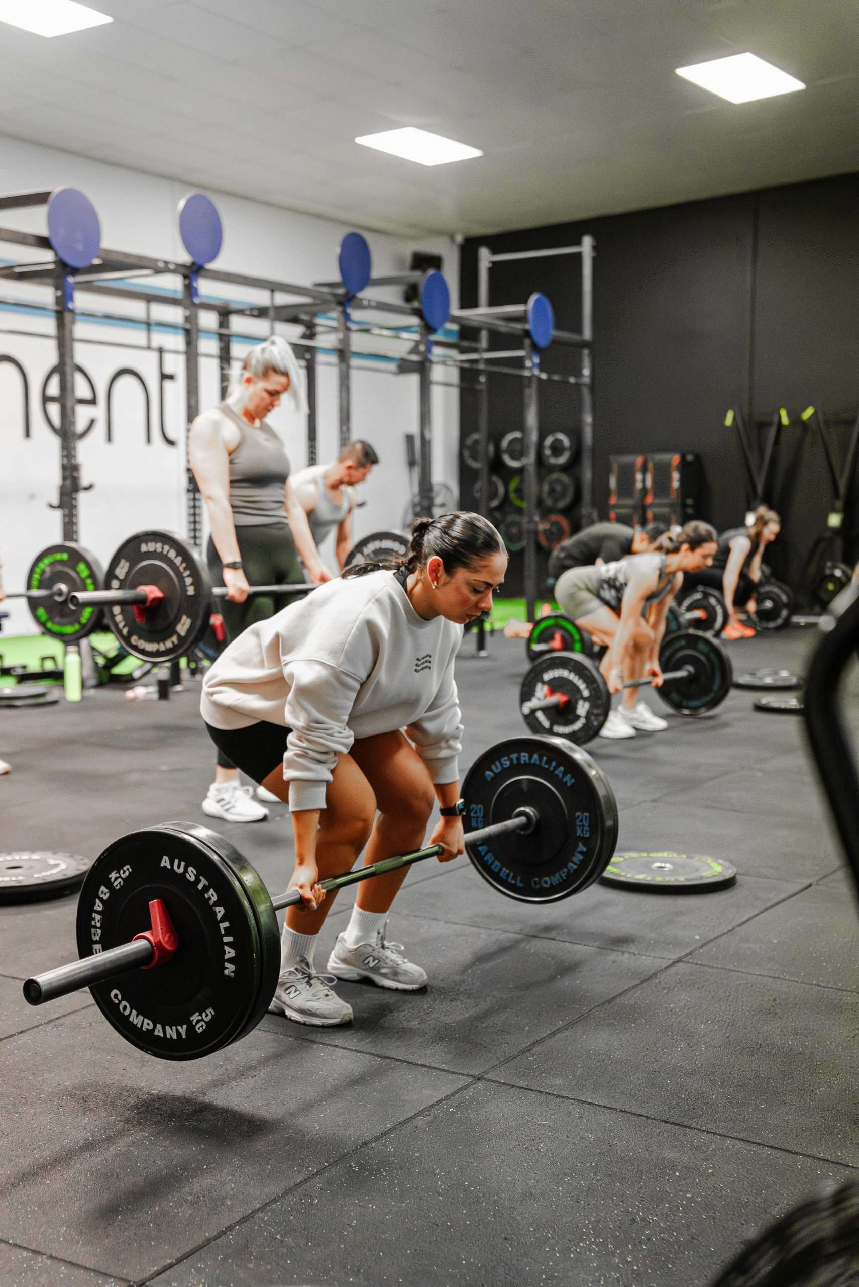 <b>Intensity</b> 3/5<br>   <b>Complexity</b> 3/5<br><br>Join Our 4-6 Week Strength Training Blocks to Build Muscle, Shed Fat and Boost Strength!   Our program is designed to help you achieve your fitness goals. Each class begins with a fundamental compound movement, followed by several accessory movements that target various muscle groups. Follow along as we guide you through this exciting journey of getting stronger, building muscle and losing fat!  Choose from FIVE classes:   LEGS    CHEST AND BACK   BACK, GLUTES AND HAMSTRINGS   SHOULDERS, BACK AND ARMS   FULL BODY   